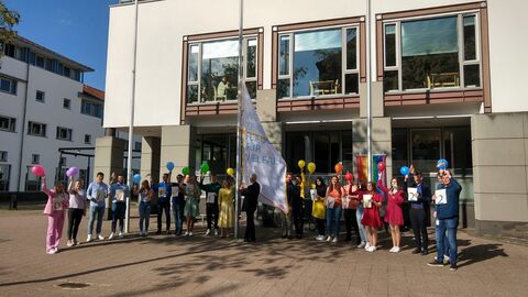 Flaggenhissung in Fulda